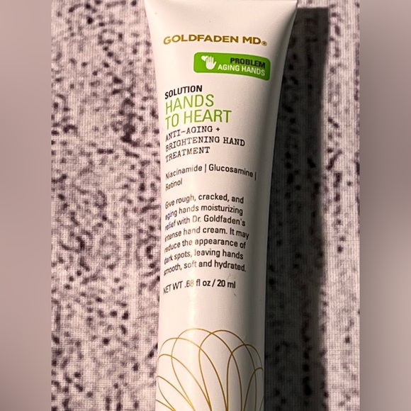 4/$16‼️ Goldfaden MD Hands to Heart anti aging hand cream - Picture 1 of 5